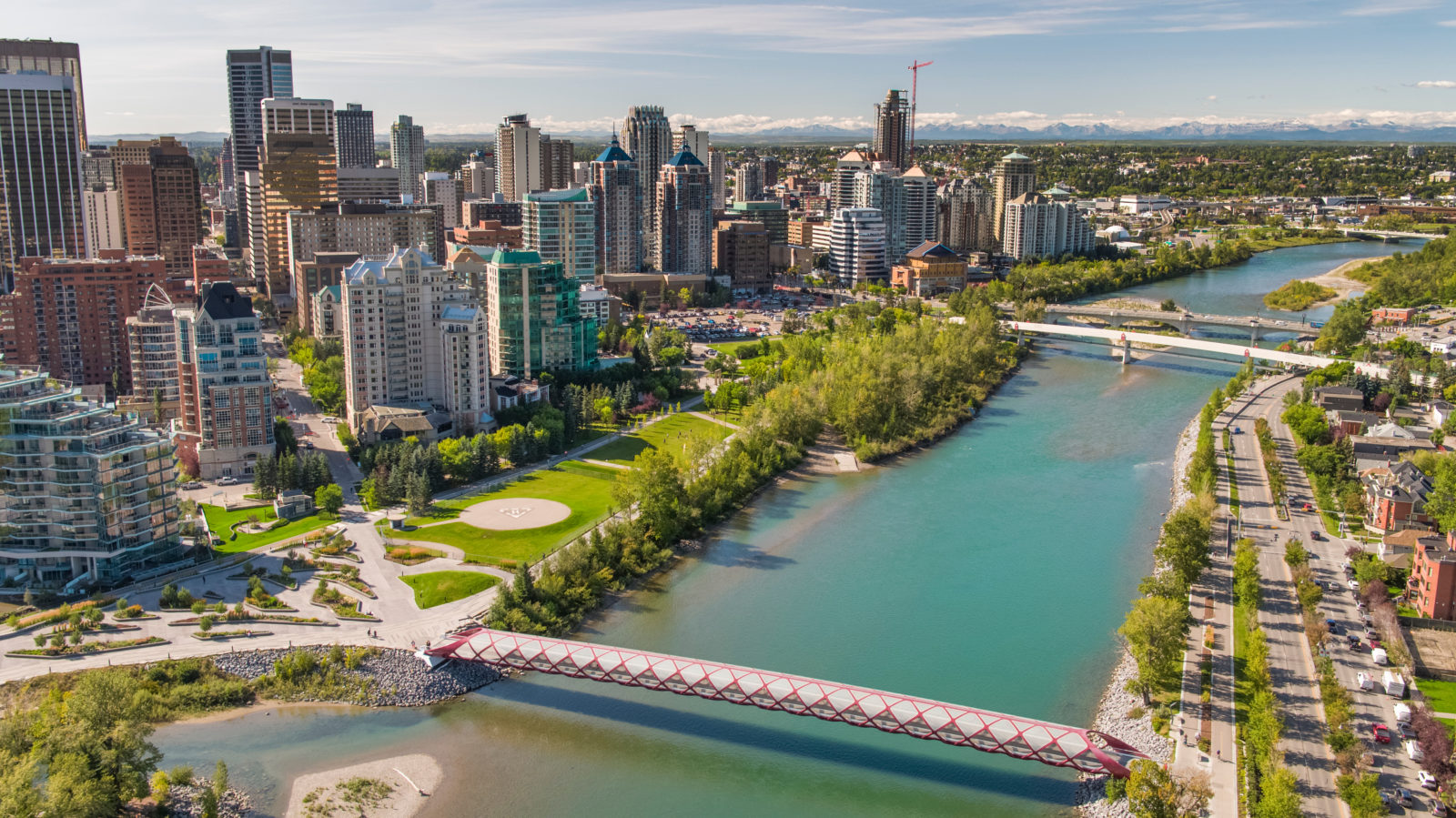 Rogers partners with City of Calgary on its Wireless Infrastructure